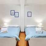 La Petite Maison - Wi-fi, Netflix, Fireplace, 20min To Zoncolan And Sappada - Pet Friendly Apartment