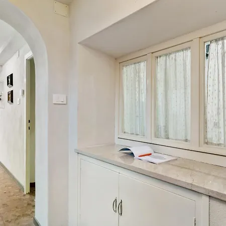 La Petite Maison - Wi-fi, Netflix, Fireplace, 20min To Zoncolan And Sappada - Pet Friendly Rigolato