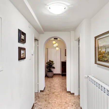 Apartman La Petite Maison - Wi-fi, Netflix, Fireplace, 20min To Zoncolan And Sappada - Pet Friendly