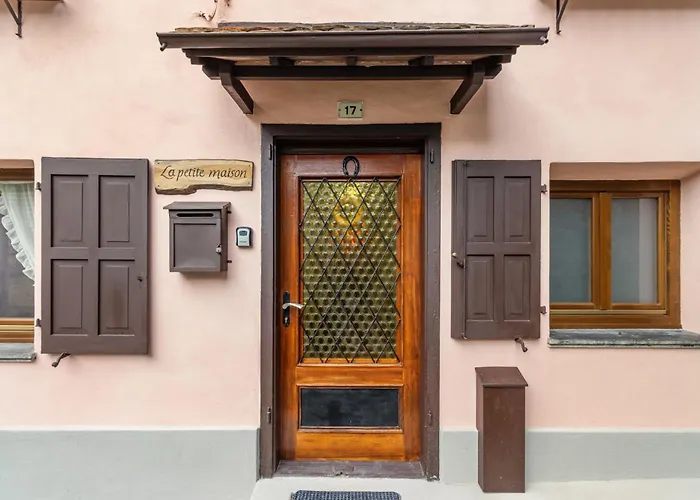 La Petite Maison - Wi-fi, Netflix, Fireplace, 20min To Zoncolan And Sappada - Pet Friendly