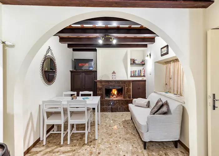 La Petite Maison - Wi-fi, Netflix, Fireplace, 20min To Zoncolan And Sappada - Pet Friendly