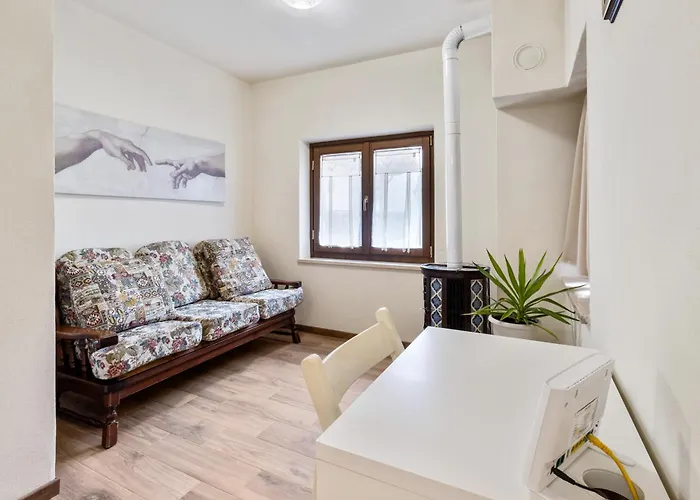 Apartman La Petite Maison - Wi-fi, Netflix, Fireplace, 20min To Zoncolan And Sappada - Pet Friendly Rigolato
