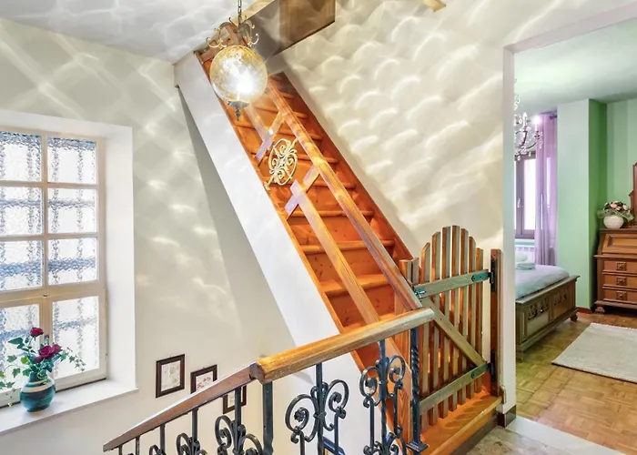 La Petite Maison - Wi-fi, Netflix, Fireplace, 20min To Zoncolan And Sappada - Pet Friendly Apartman Rigolato